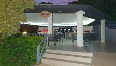 Insula Resort