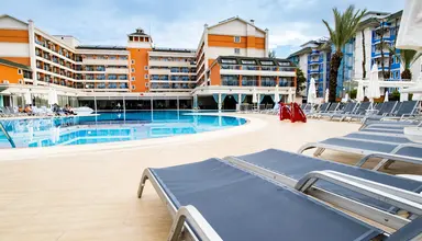 Insula Resort