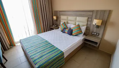 Insula Resort