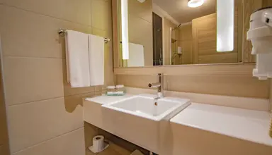 Insula Resort