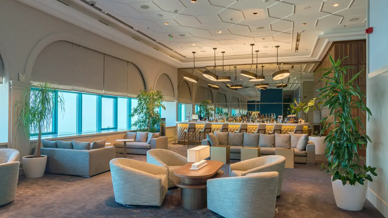 International Cassino & Tower Suites