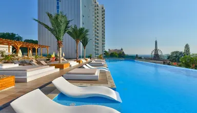 International Cassino & Tower Suites
