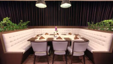 International Cassino & Tower Suites
