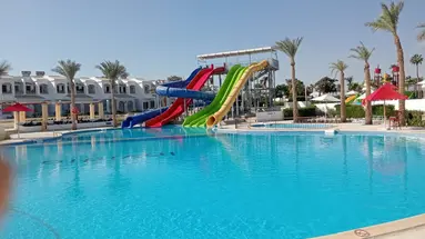 Invidia Coral Beach Tiran