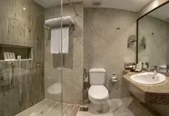 Invidia Coral Beach Tiran