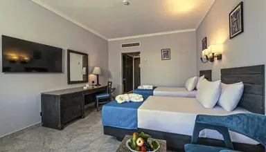 Invidia Coral Beach Tiran