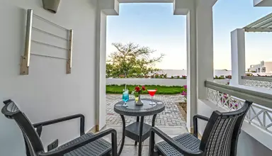 Invidia Coral Beach Tiran