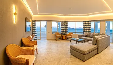 Invidia Coral Beach Tiran