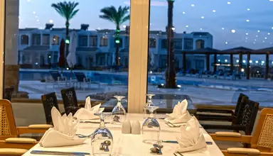 Invidia Coral Beach Tiran