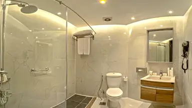 Invidia Coral Beach Tiran