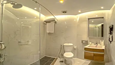 Invidia Coral Beach Tiran