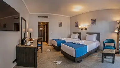 Invidia Coral Beach Tiran