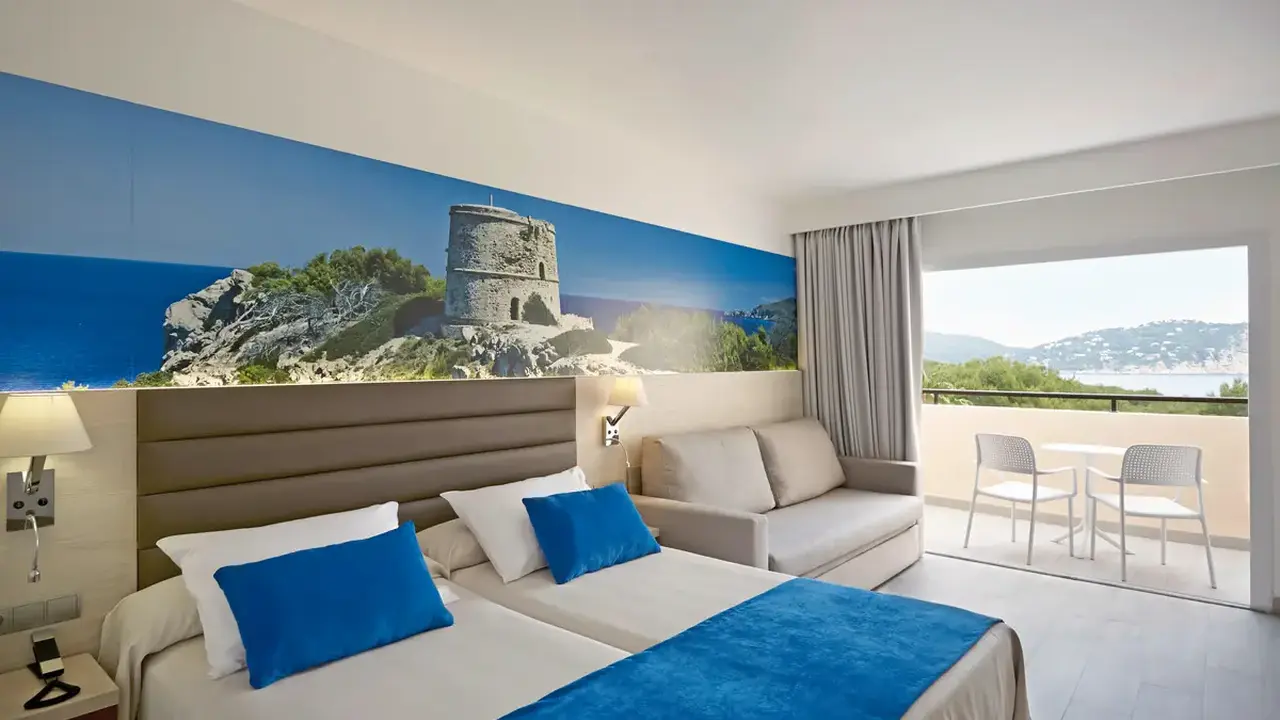 Invisa Cala Blanca & Verde