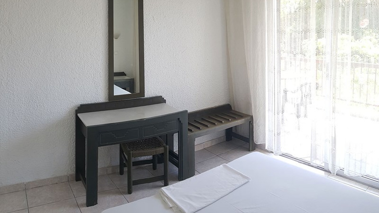 Ioli Apartments