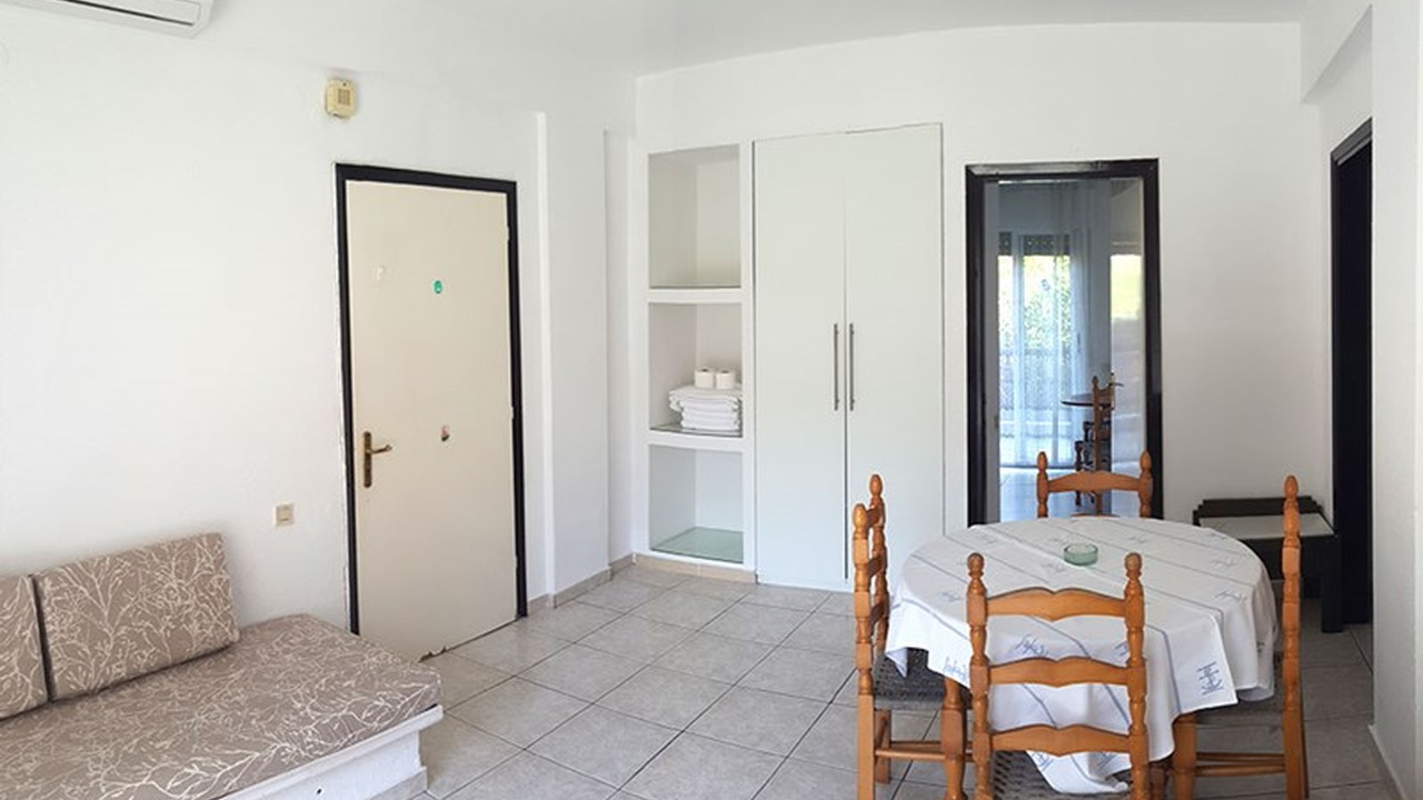 Ioli Apartments