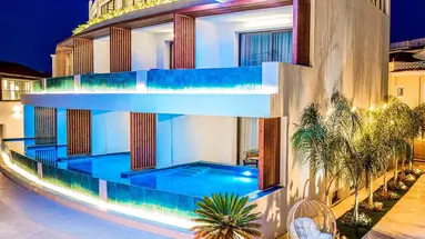 Ionis Art Luxury Suites