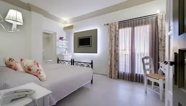 Ios Palace