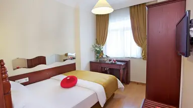 Ipek Palas