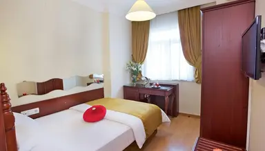 Ipek Palas