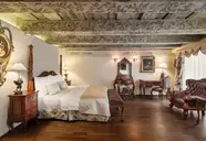 Iron Gate Hotel & Suites