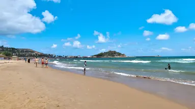 Itropika Beach