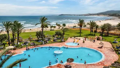 Itropika Beach