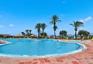 Itropika Beach