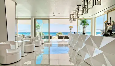 Ivi Mare by Louis