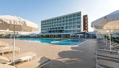 Ivi Mare by Louis