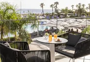 Ivi Mare by Louis