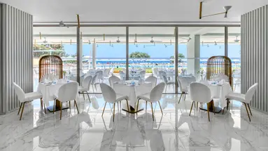 Ivi Mare by Louis