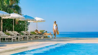 Ivi Mare by Louis
