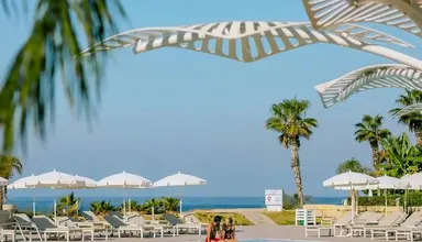 Ivi Mare by Louis