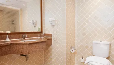 Ivy Cyrene Island Resort