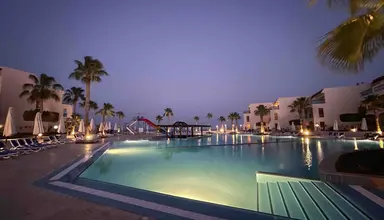 Ivy Cyrene Island Resort