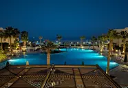 Ivy Cyrene Island Resort