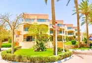 Ivy Cyrene Island Resort