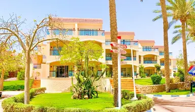 Ivy Cyrene Island Resort