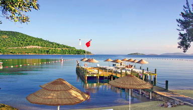 Izer Beach Club