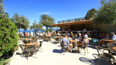 Izer Beach Club