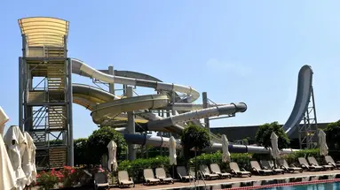 Jacaranda Luxury Resort