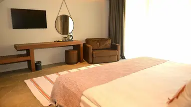 Jacaranda Luxury Resort