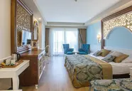 Jadore Deluxe Hotel Spa