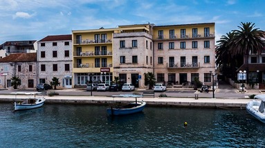 Jadran (Vela Luka)