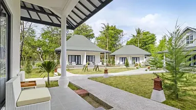 Jambuluwuk Oceano Resort Gili Trawangan