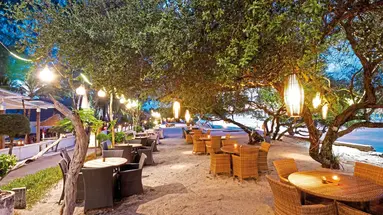 Jambuluwuk Oceano Resort Gili Trawangan