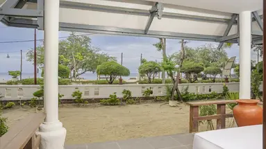 Jambuluwuk Oceano Resort Gili Trawangan
