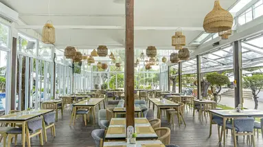 Jambuluwuk Oceano Resort Gili Trawangan