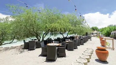 Jambuluwuk Oceano Resort Gili Trawangan