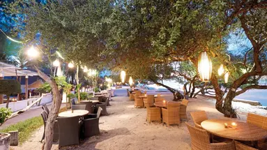 Jambuluwuk Oceano Resort Gili Trawangan